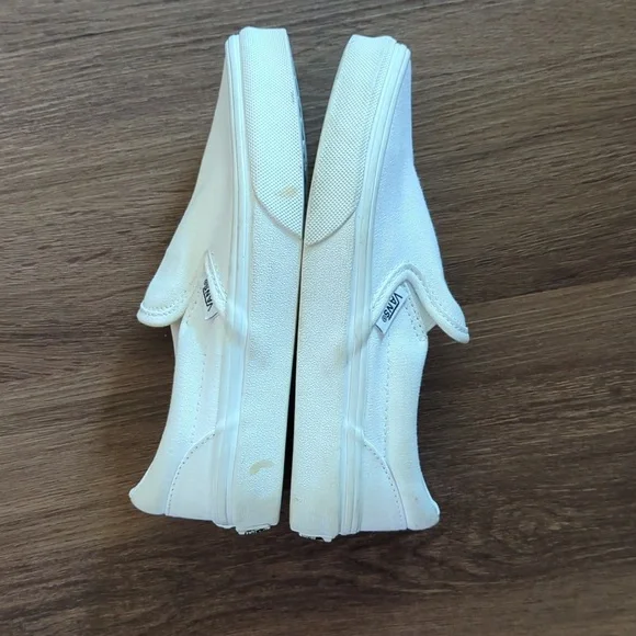 Vans - Picture 3 of 8